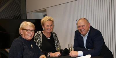 Officiële opening van gerenoveerd gemeentehuis